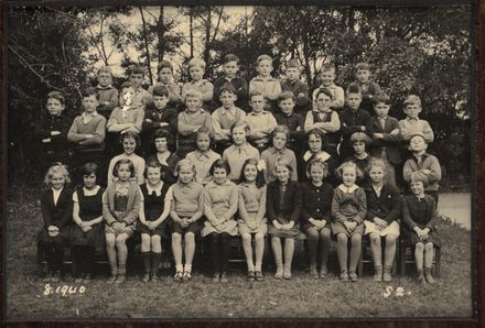 Terrace End School - Standard 2, 1940