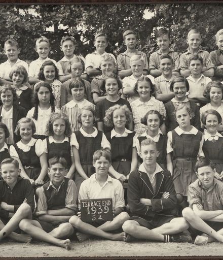 Terrace End School - Standard 4, 1939