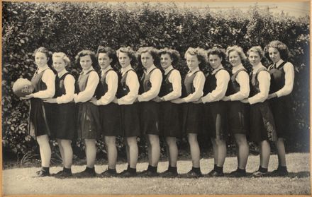 Palmerston North Technical School Netball D, 1945