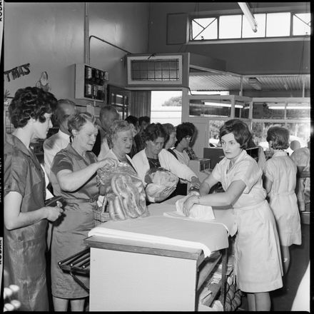 Many People Shopped Early Today - Resource cover image