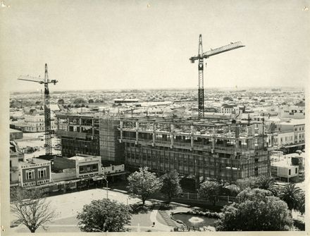 Construction of the Civic Administration Building