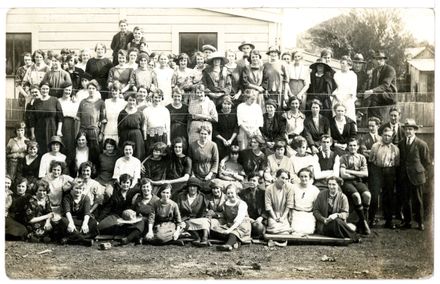 Manawatū Knitting Mills staff