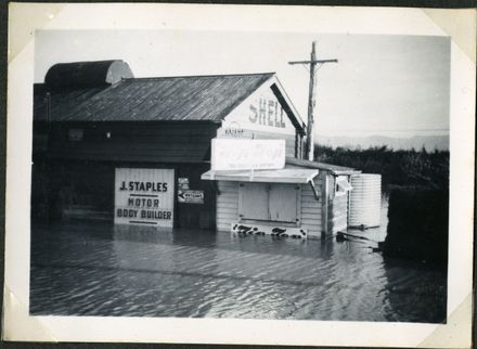 Staples Motor Workshop, Rangiotu Flood