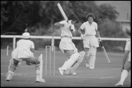 “Kiwi women coast to easy victory” - Resource cover image