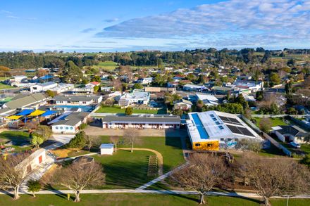 Splashhurst Community Pool