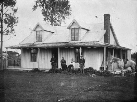 Horner family at Blixt House, Napier Road
