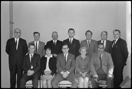 Unknown group of men and women - Resource cover image