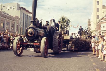 Centennial Parade - traction engine