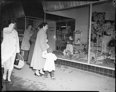 "Windy Palmerston" - Window Broken by Wind. - Resource cover image