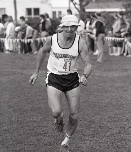 2022N_2017-20_040152 - Family flavour to run - Half-marathon 1986