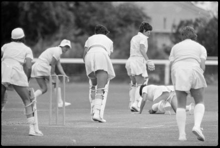 “Kiwi women coast to easy victory” - Resource cover image