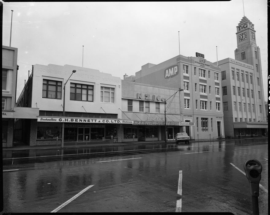 Corner of Broadway and The Square - 2016N_ElmarB3_012748