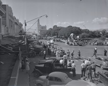 Parade of Massey College Floats, The Square