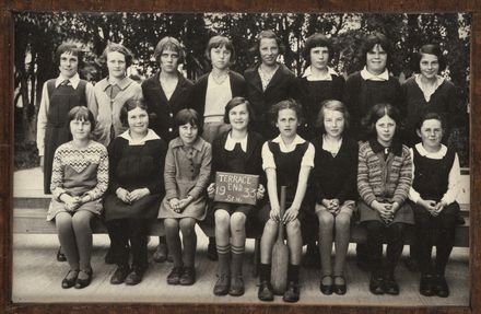 Terrace End School - Standard 4, 1933