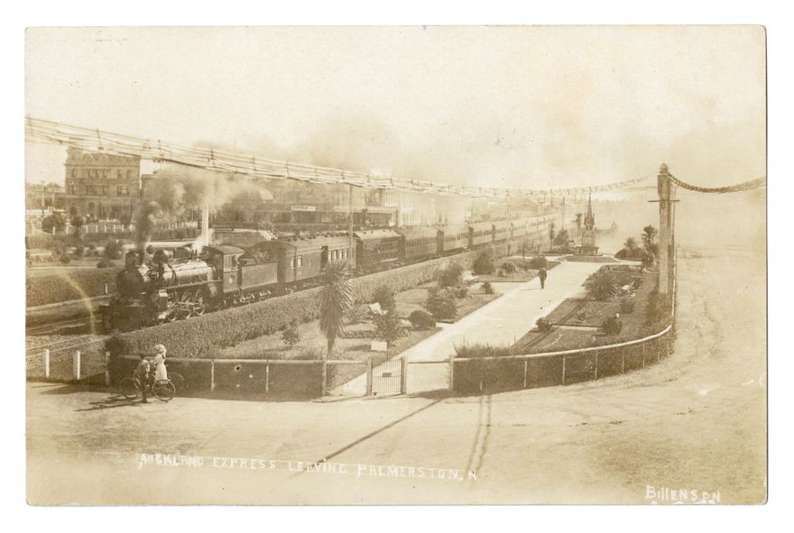 Postcard - The Auckland Express train leaving Palmerston North