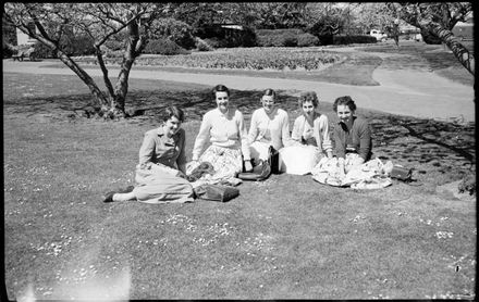 "Sunshine Instead of the Office" Enjoying the Square Gardens