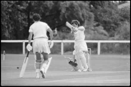 “Kiwi women coast to easy victory” - Resource cover image