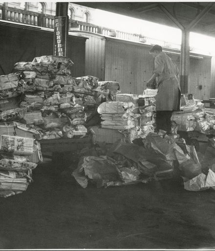 Loadings of Newspapers at Palmerston North Railway Station