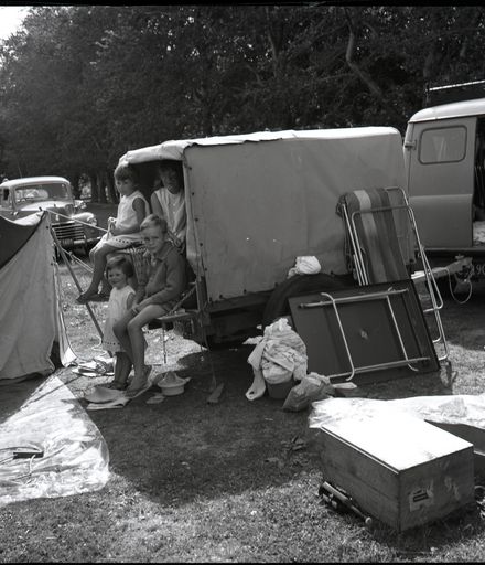 Holidaymakers at the Palmerston North Municipal Motor Camp