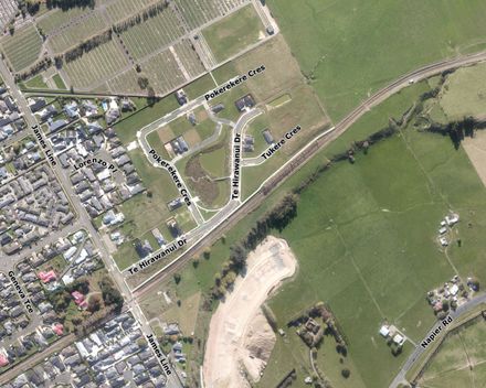 Te Hirawanui Drive, Name