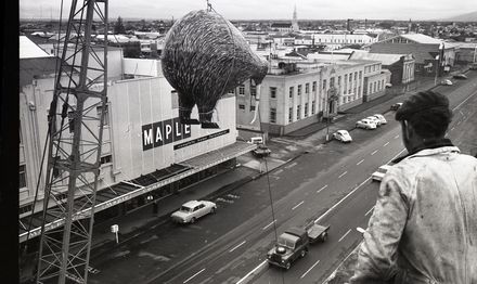 "Kiwi Sign hoisted to the top of PDC" - Resource cover image