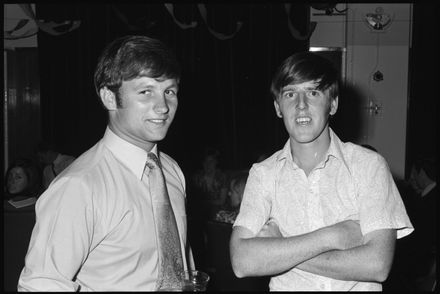 Unknown Xmas party - Resource cover image