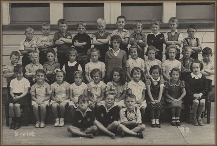 Terrace End School - Primer 3, 1942