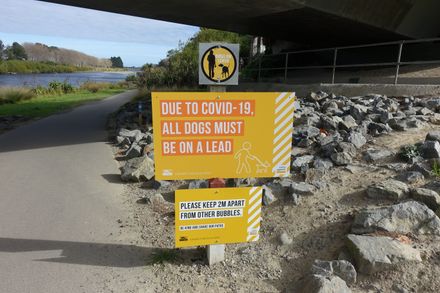 Covid signage near Fitzherbert Bridge - Resource cover image
