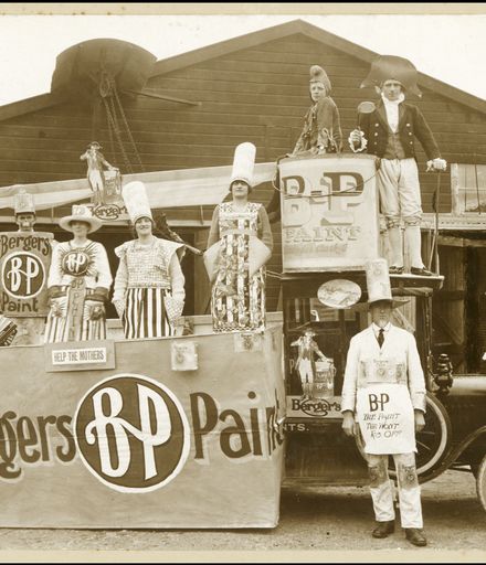 Bergers Paint Float - Silver Jubilee Parade