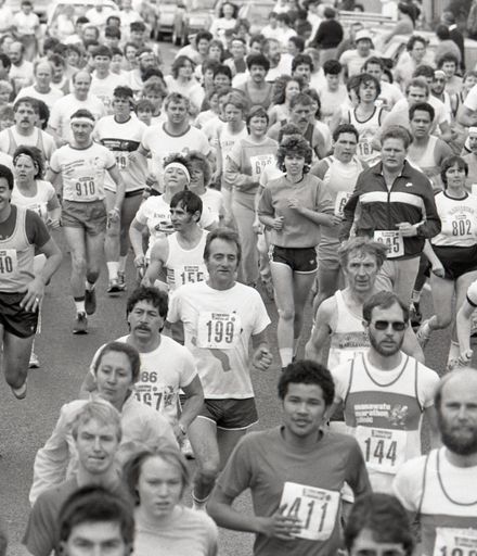 2022N_2017-20_040121 - Family flavour to run - Half-marathon 1986