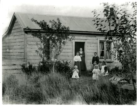 Jane Wildbore with daughters - Resource cover image
