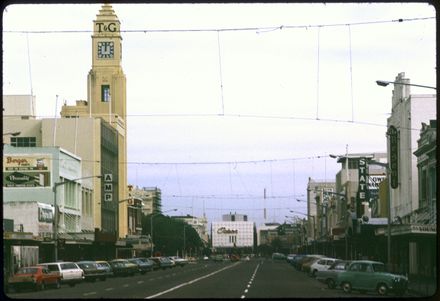 Looking Down Broadway Avenue Towards The Square