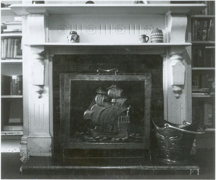 451 College Street, Dining Room Fireplace - Resource cover image