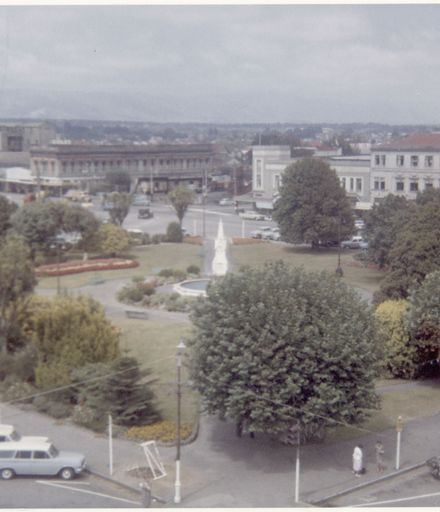 The Square, 1964