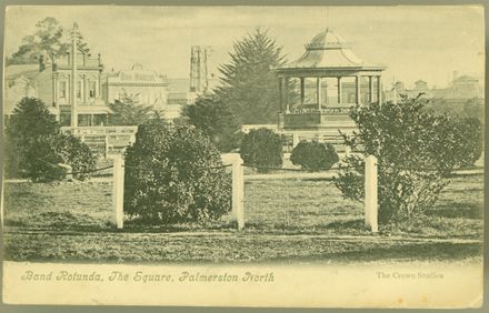 Band Rotunda, The Square