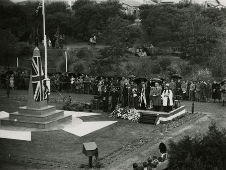 Unveiling of War Memorial, Memorial Park