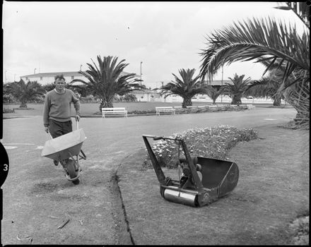 "Last Minute Rush with Gardens" for the Royal Show