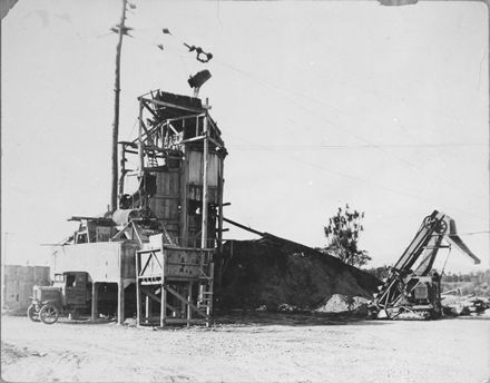 Child Brothers metal crushing depot and plant, Albert Street