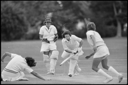 Aussies too polished in all facets - Resource cover image