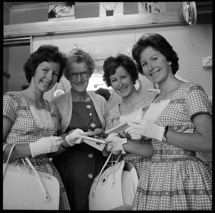 "Triplets Shop For Mother's Present" - Resource cover image