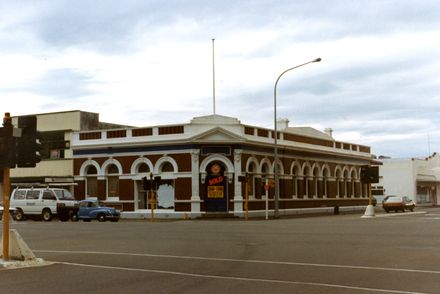 Former Abraham and Williams Building - Resource cover image