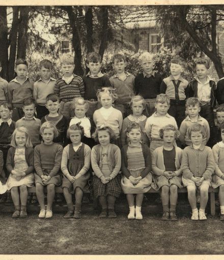 Terrace End School - Primer 2, 1954