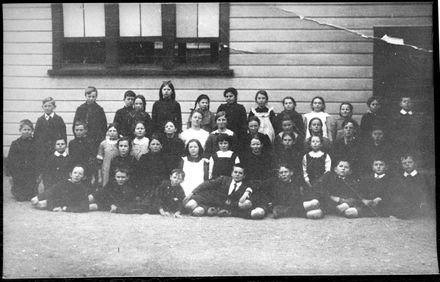 Ashhurst School group - Resource cover image