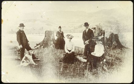 Group on Pohangina Road