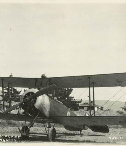First aeroplane to fly into Nelson area