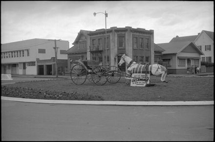 Advertisement for show 'Oklahoma!'