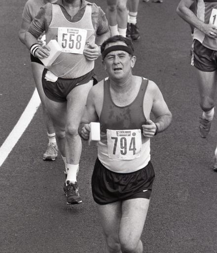 2022N_2017-20_040153 - Family flavour to run - Half-marathon 1986