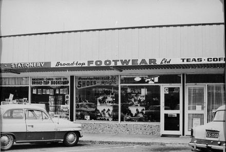 Broadtop Bookshop, Broadway Avenue