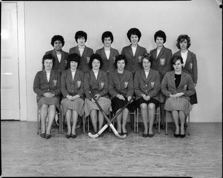 Teachers College Winter Sports Team - Hockey, women