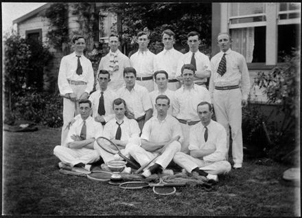 Tennis party - Voss family and friends - Resource cover image